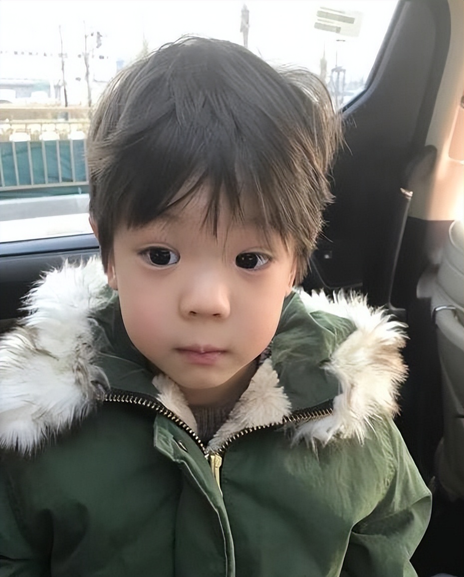 嗯哼个人资料简介(妙语连珠) - 散下步