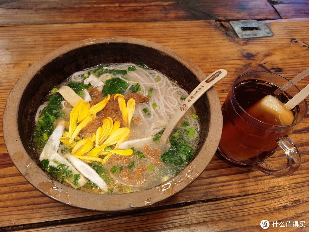 旅行就要边走边吃：舌尖上的昆明，盘点我在昆明吃到的各种美食