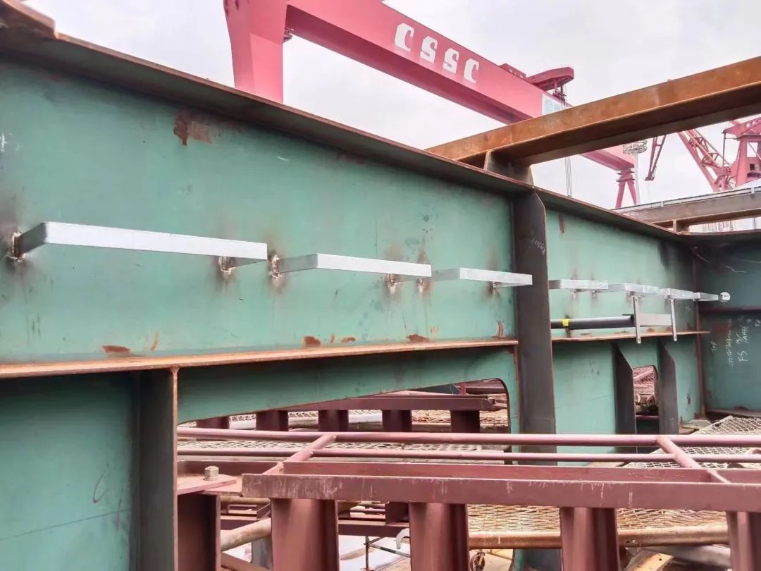 广船国际制造部啃下集装箱船建造最硬的骨头