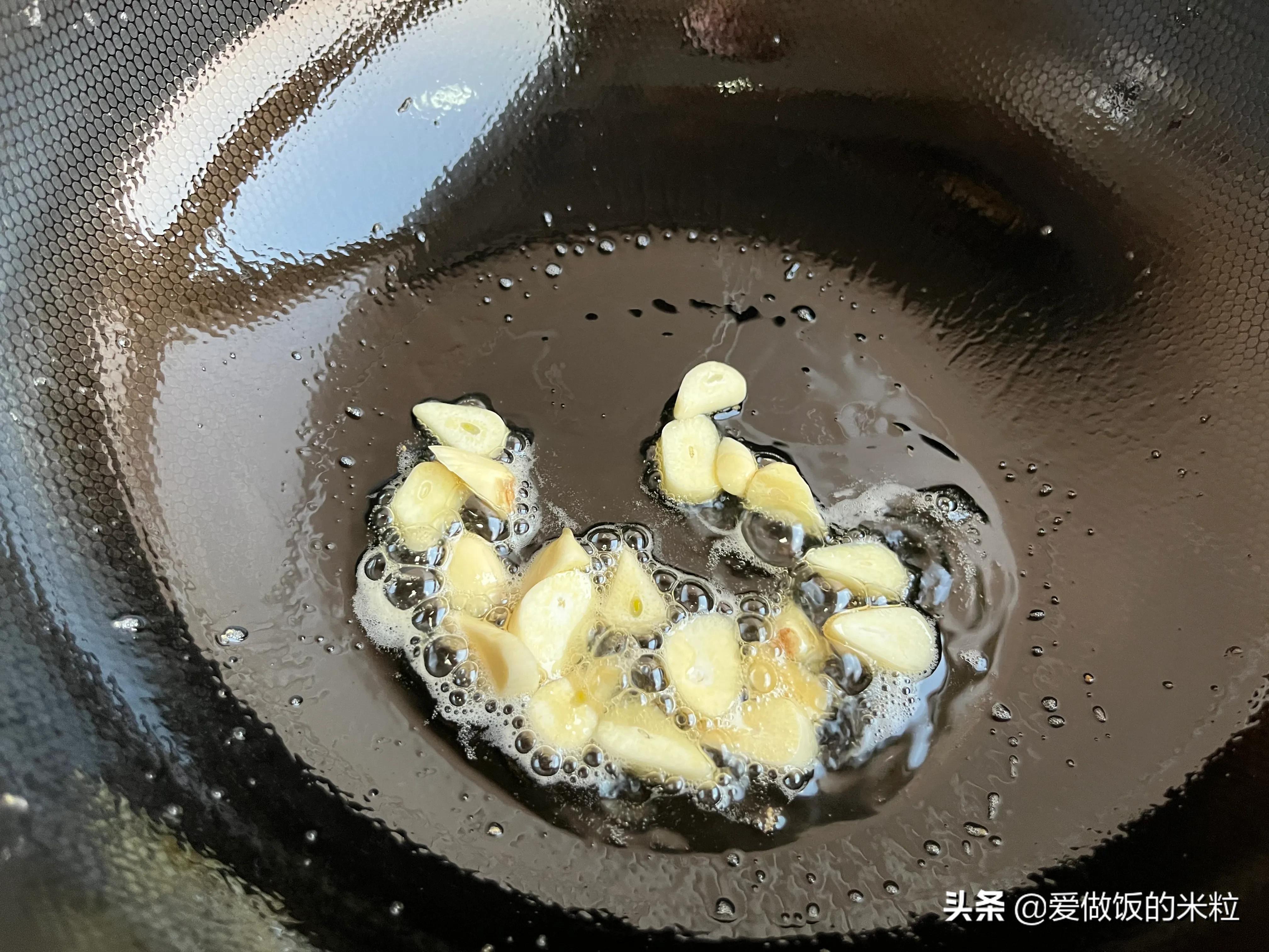 水果辣椒怎么做好吃（彩椒炒鸡蛋的烹饪教程）