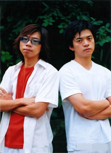 昔日华人偶像团鼻祖，如今却沦落乡镇走穴，水木年华为何落魄至此