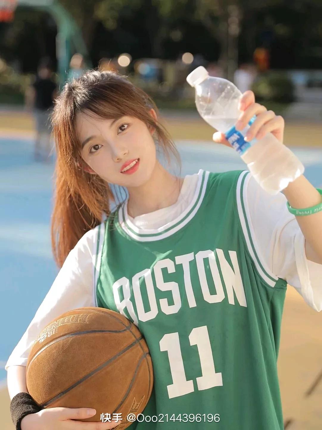 男生为什么喜欢nba的女生(我不喜欢打篮球的男孩子，而是喜欢打篮球的女孩子)