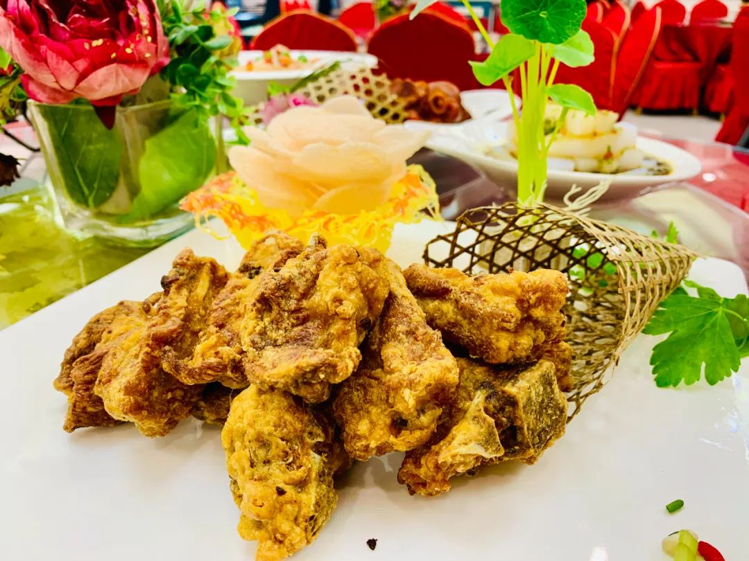 藏不住啦！伊宁县这家开了8年的川湘菜餐厅，平价味美超过瘾