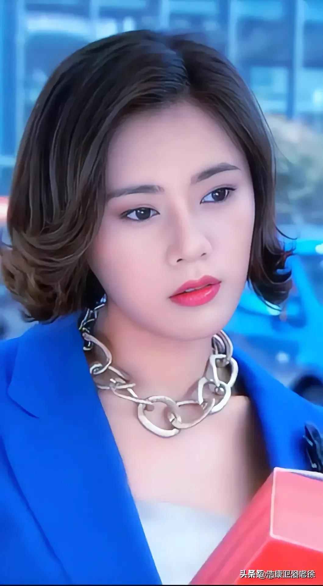 韩国明星秋瓷炫