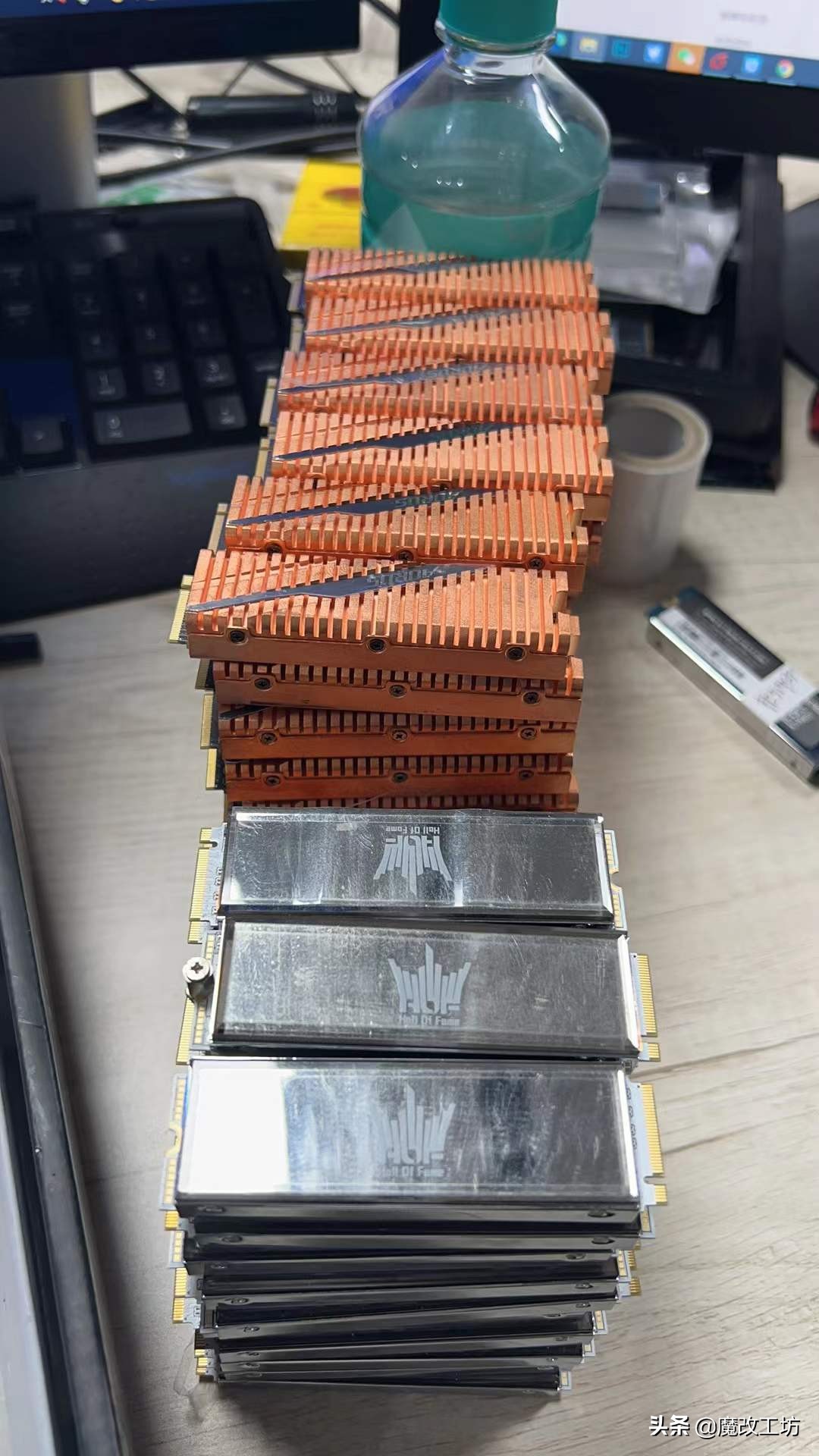 500元1TB容量影驰名人堂技嘉金雕皇帝级PCI-E4.0固态硬盘个人送保