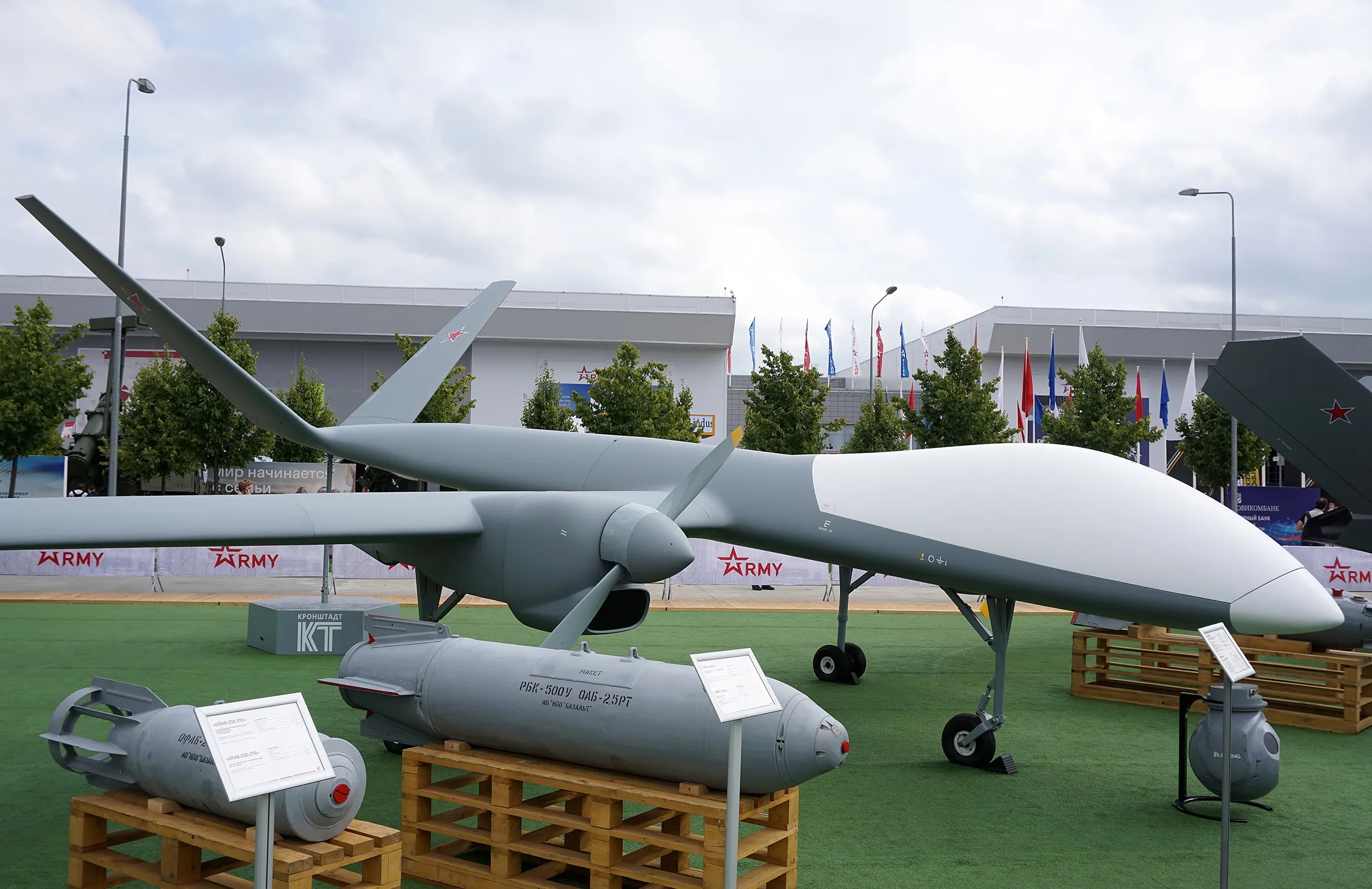 �����ԣ�Ӧ����200�ڴ��й��ɹ����˻��������蹺���й��Ƚ�����