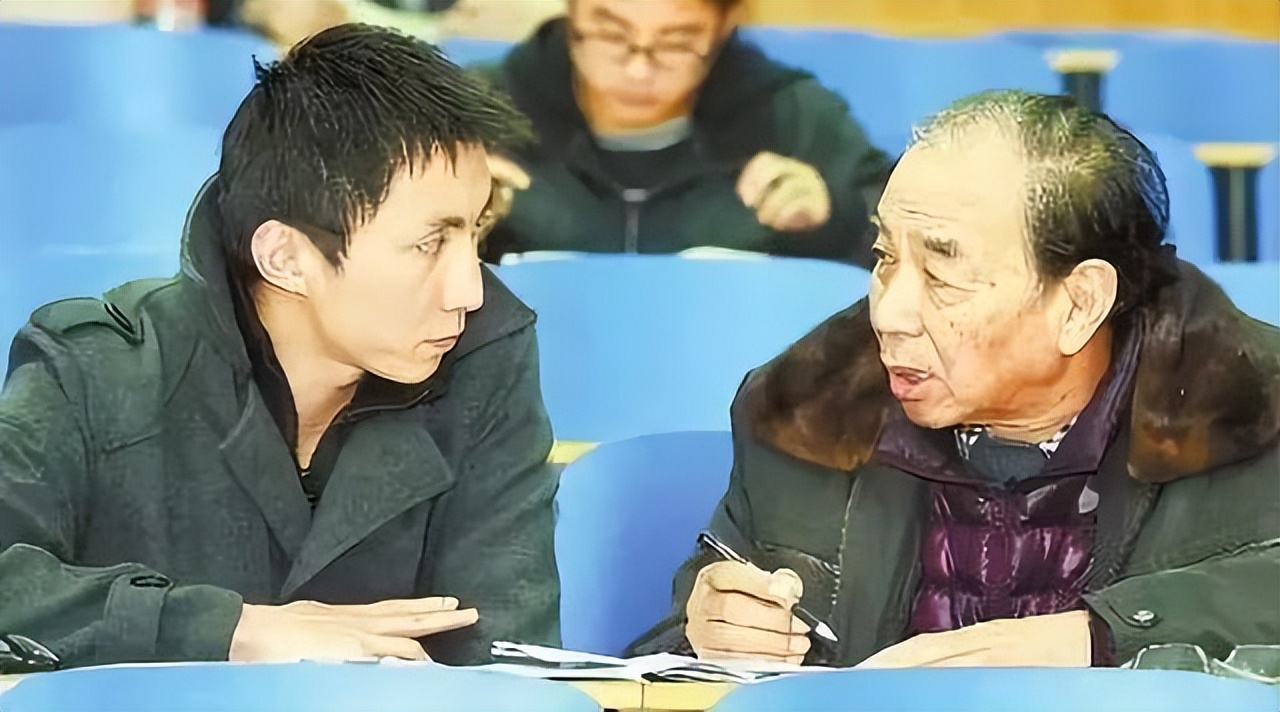 “学渣”逆袭正教授史：22岁攻克世界大难题，23岁升为985教授