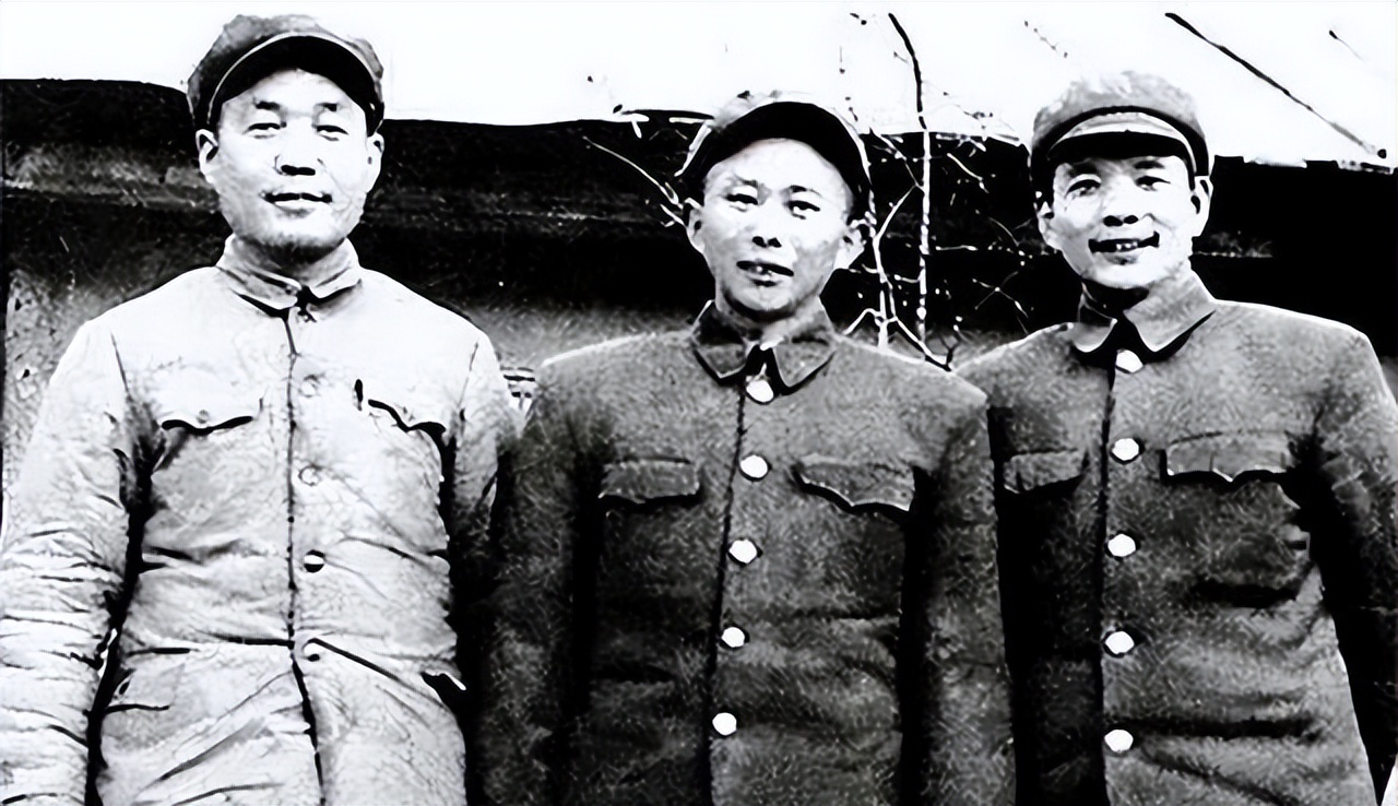 《亮剑》赵刚原型：清华大学高材生，建国后调往北京，成公安部长