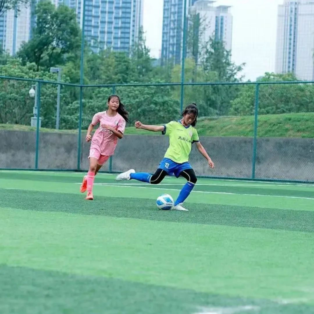 大林小学参加2022年第二届“天府杯”校园足球总决赛取得优异成绩