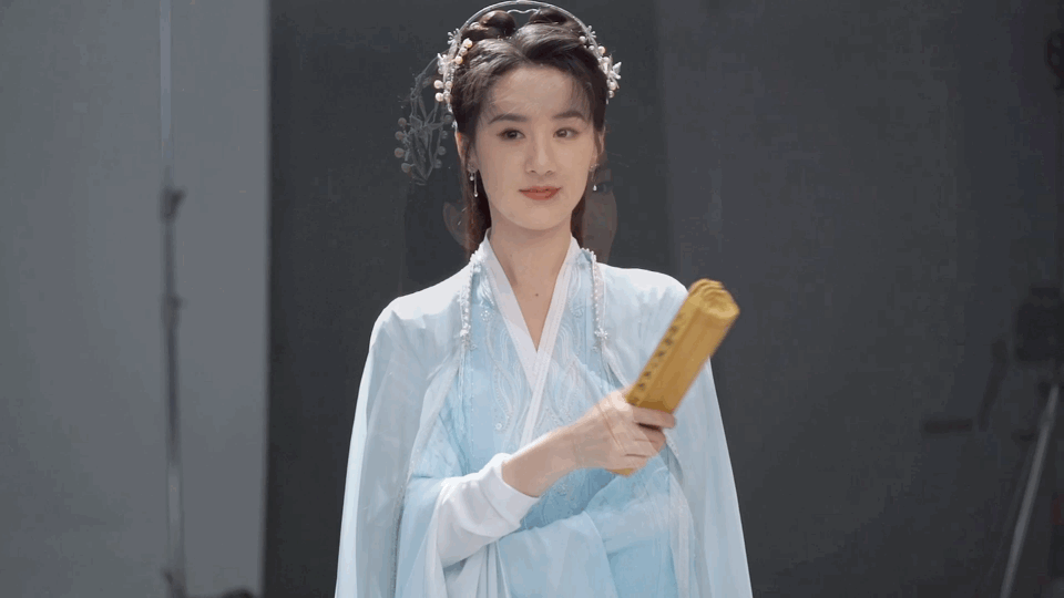 袁冰妍曾遭雪藏半年无戏可拍，如今4部存货剧在手，依旧未来可期
