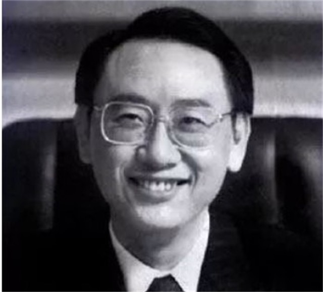 琥珀黄雅致装修效果图赏析——汤君年设计经典之作