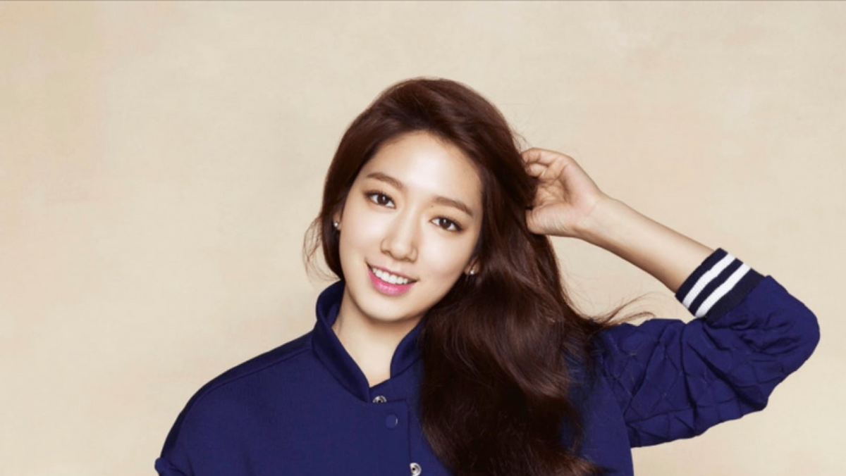 当妈后首露面 朴信惠长相更逆龄了