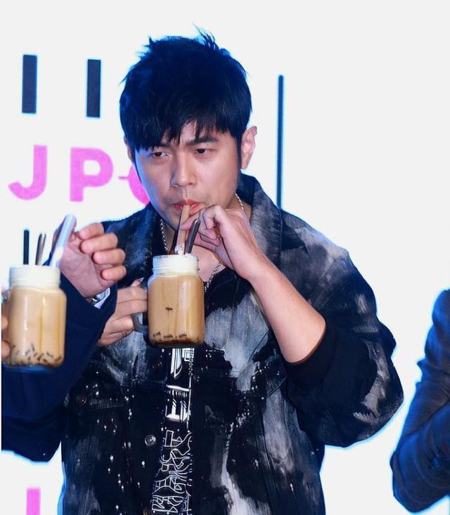 金曲奖之后，懂音乐的奶茶佬重出江湖：周杰伦放言，哥要出来了