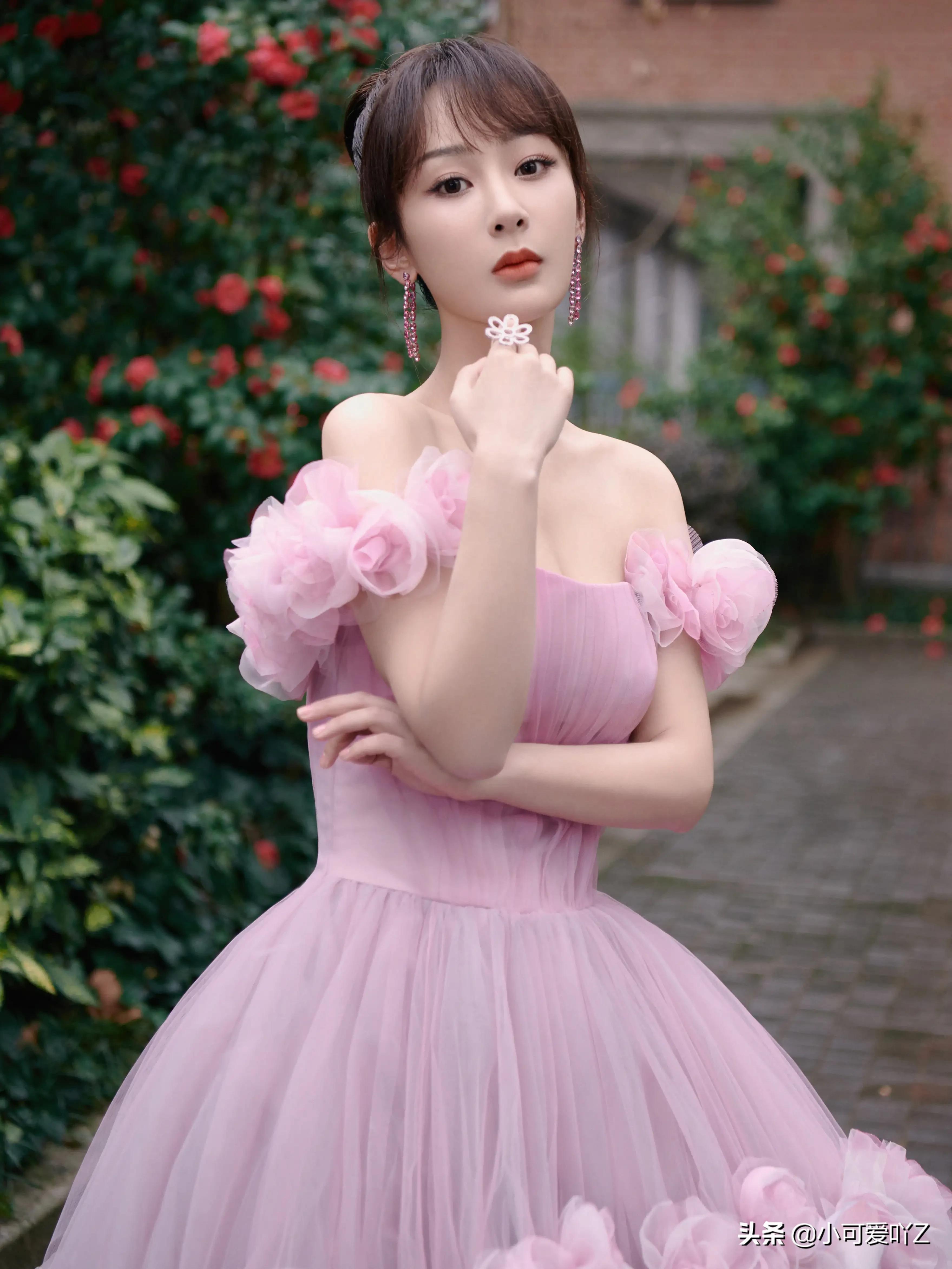杨紫，美丽裙装，青春少女