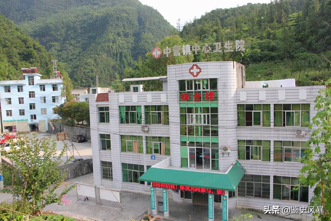 2003年,恩施8人中毒,黑手竟是信用社老会计：日记上还有15人名字