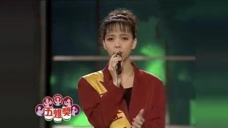 青歌赛“魔咒”：那些天才级的冠军，后来有几人还留在歌坛？