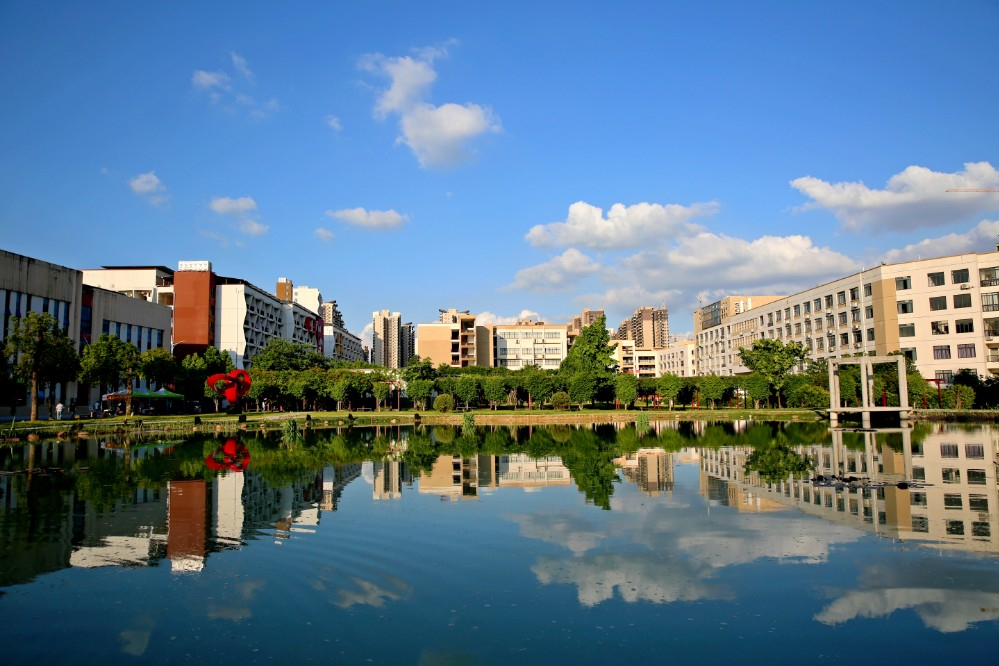 校考推迟，统考捡漏最低211分！广西艺术学院哪些专业无需校考？