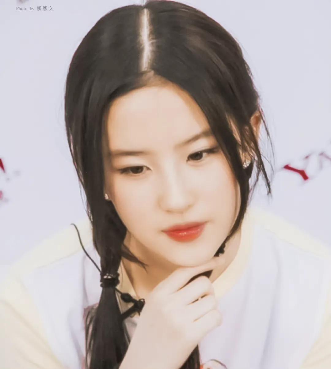「刘亦菲旧图」少女时代的她，可爱双马尾，美得让人心悸