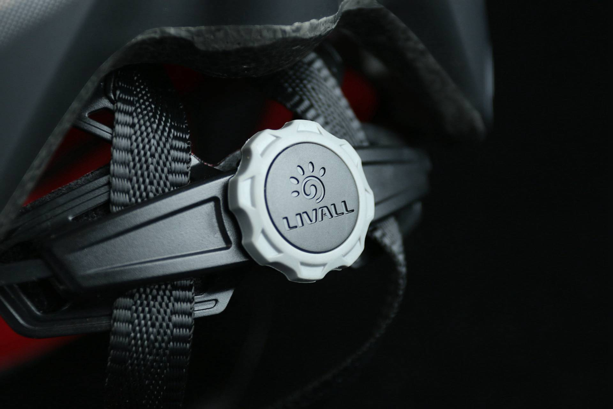 一路相伴一路有你- Helmetphone 运动款智能头盔BH60SE NEO测评
