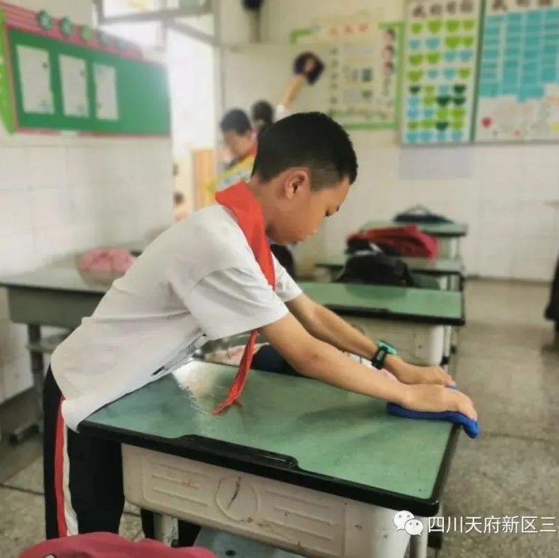 致敬最可爱的人——四川天府新区三星小学开展劳动实践周系列活动