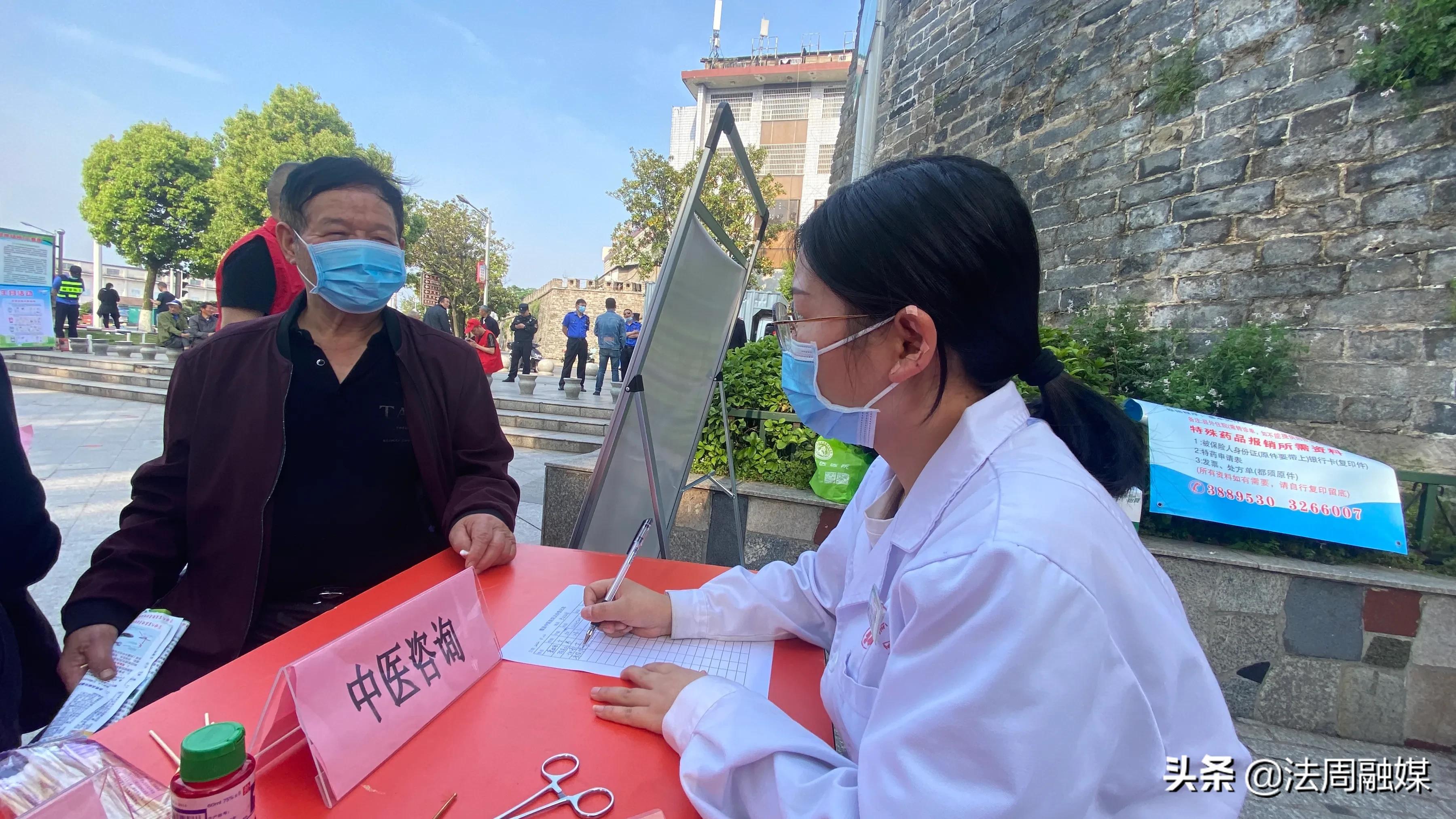 澧县开展第34个爱国卫生月宣传活动