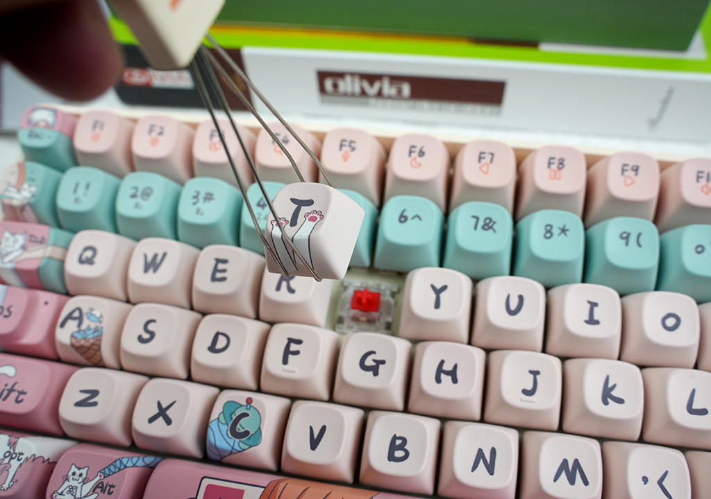 自由DIY拼搭，桌面上的颜值担当！Lofree洛斐小翘机械键盘体验