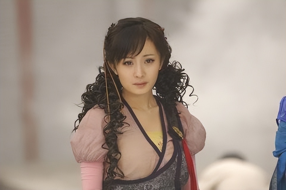 网友“越黑越红”的6位女星，个个因祸得福，你说气人不气人