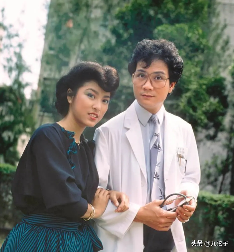 和苗可秀传绯闻，凭“香帅”和郑少秋打擂台，潘志文的一生很精彩