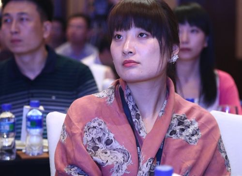 中国内地三大名媛千金，身价个个超百亿，7小时都逛不完自家豪宅