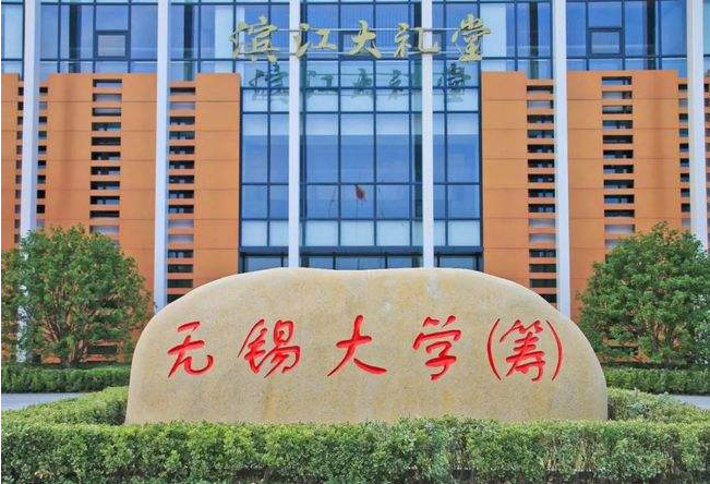 13年前，江苏19岁美女爱上大20岁大学老师，为爱不惜断绝父女关系