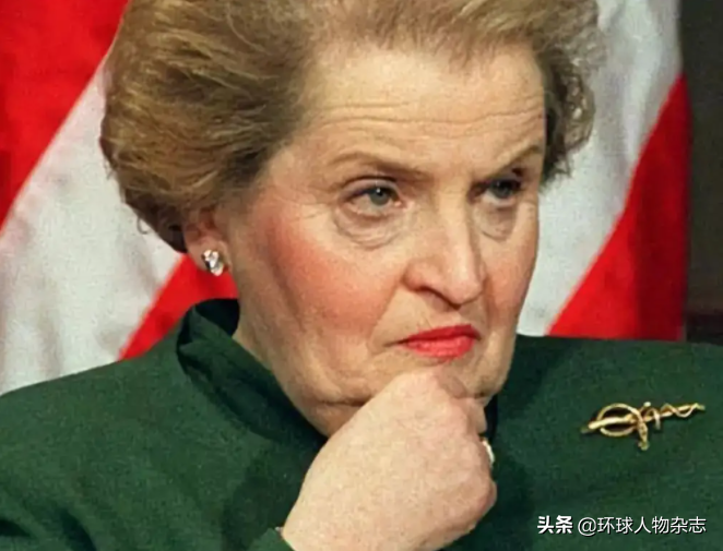 美国最有权力的女性离开了。萨达姆侯赛因曾说过“唯一的蛇”。
