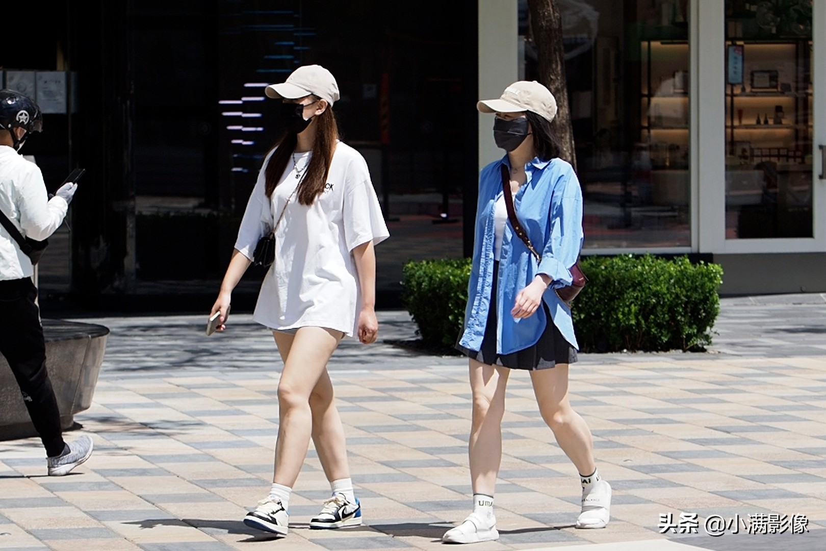 30岁至40岁之间的女性 如何选择适合自己的穿着打扮 参考她们 天天看点