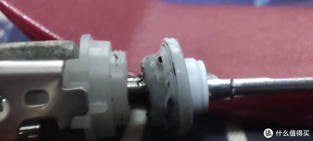 家电DIY：给电动牙刷更换密封胶圈