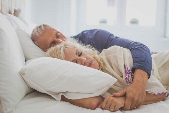 患勃起功能障碍的老年人如何保持夫妻生活？合适的治疗方式很重要