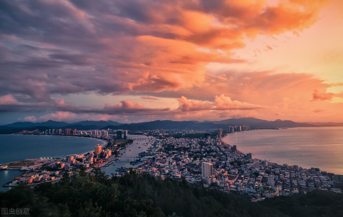 在这个靠网红能暴富的时代，还有努力考名校的必要吗？