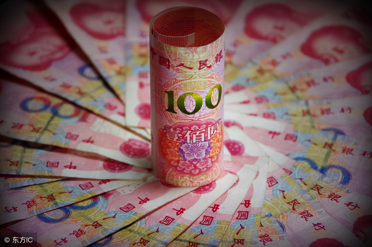 寒冬来袭，人们的闲钱真不多了！汽车类消费更是拖后腿，钱跑哪了