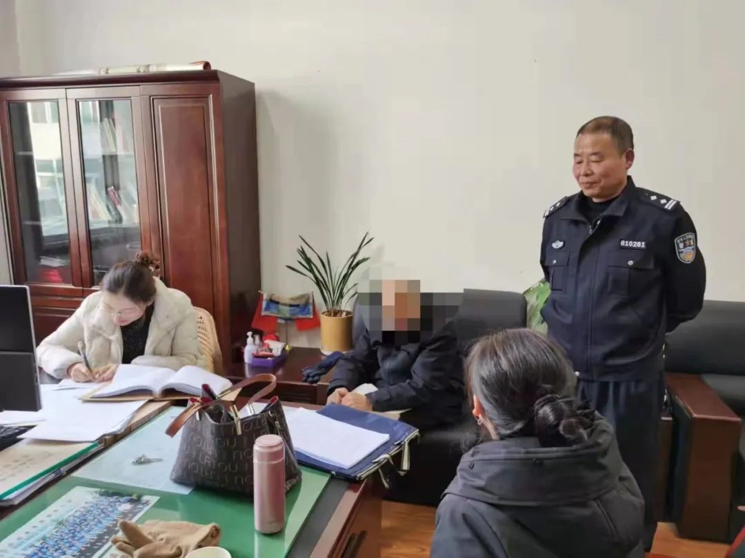 镇巴检察院：秉持“执法为民”理念 把责任放在心中、扛在肩上