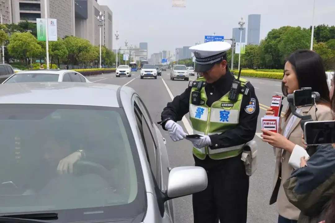 4月1日驾照扣分新规定：高速140不扣分罚款，驾驶证最高能扣18分