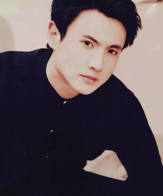 身高最有欺骗性的10位男星，看脸只有1米7，实际却有1米8