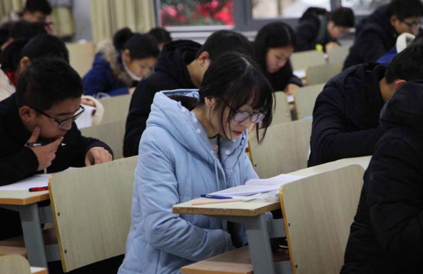 高校将禁止学生四六级刷分？教育部门作出回应，报名门槛将会调整