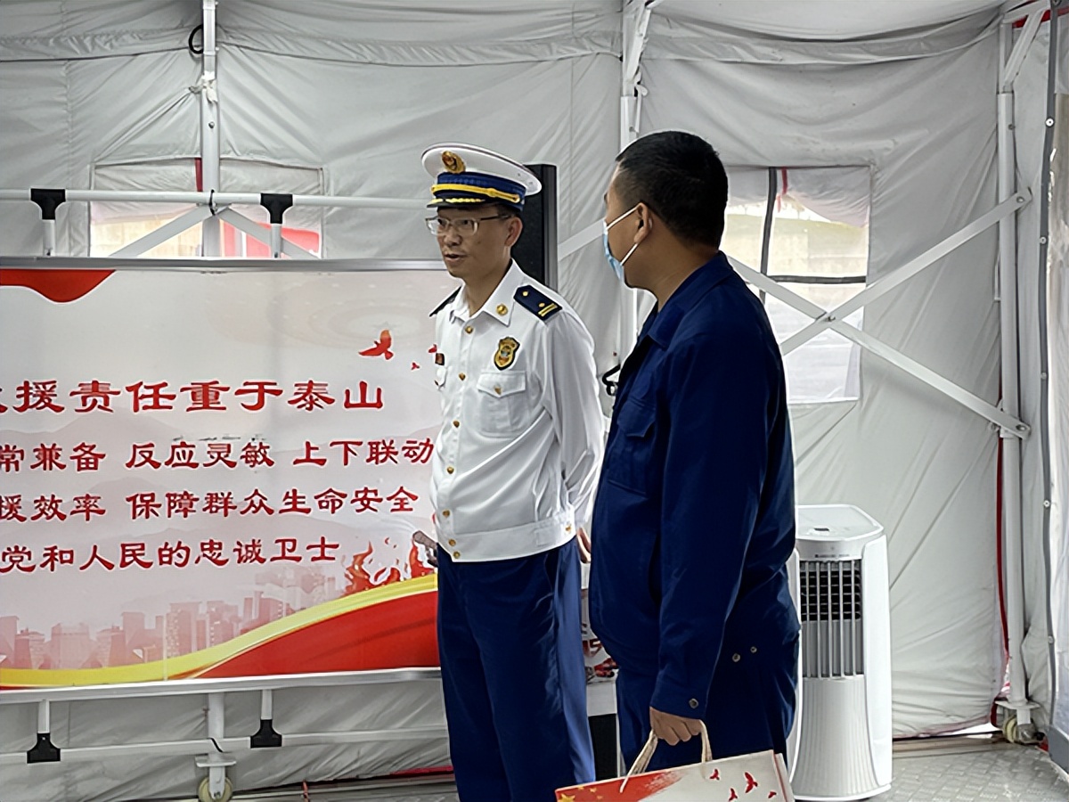 森源鸿马“1+N”智能方舱在贵州省消防救援后勤工作会议现场获赞