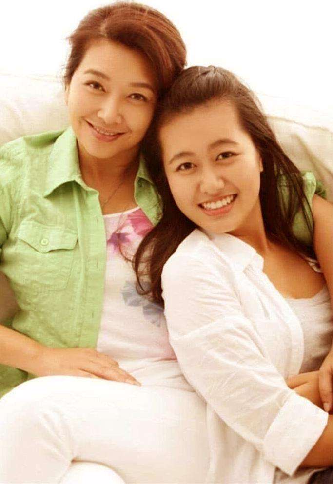 别在追求“白幼瘦”了，这10位女星告诉你，珠圆玉润也是一种美