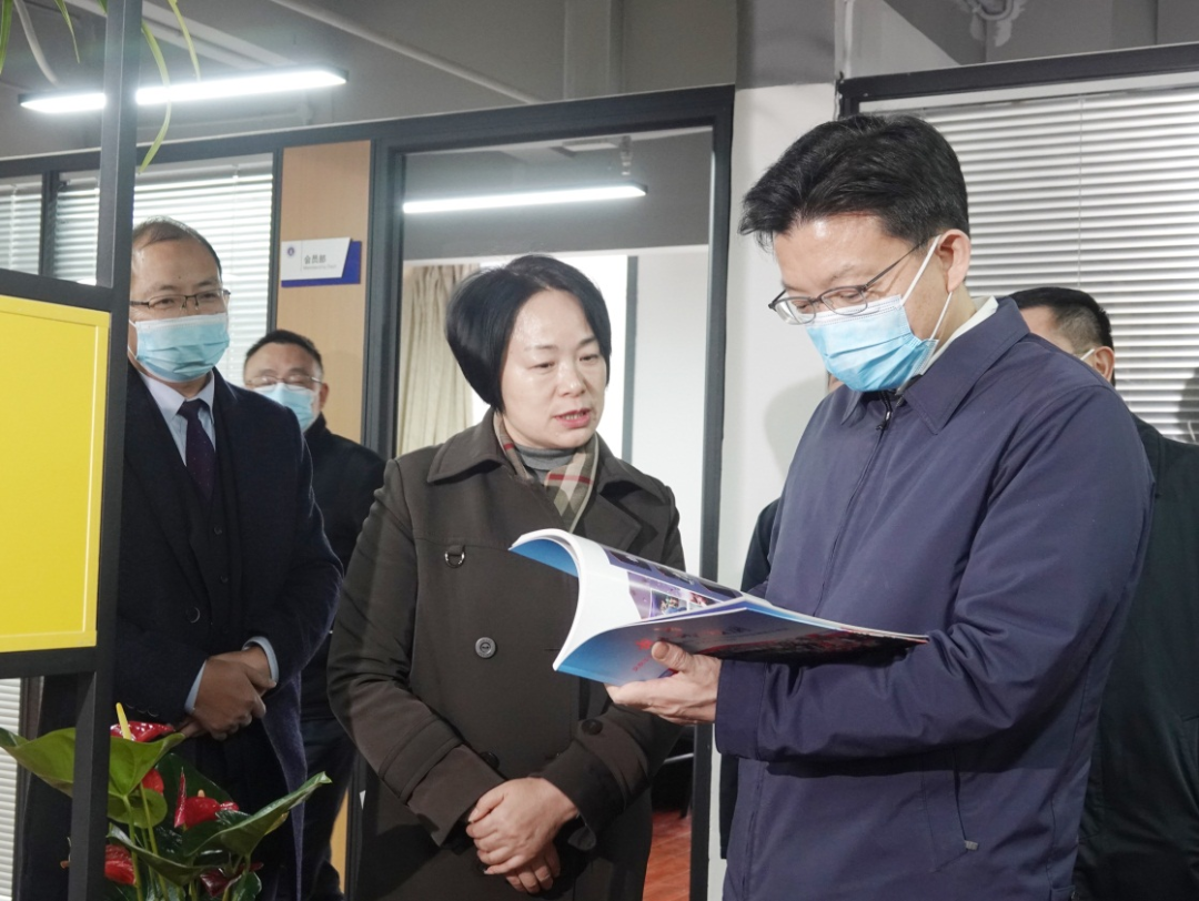 时光辉到贵州省律师协会调研并召开座谈会