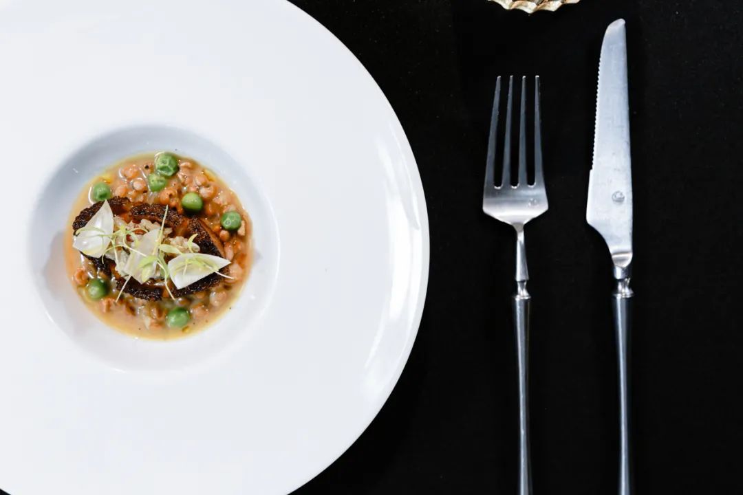 来自舌尖上的满足，只为击中你的味蕾