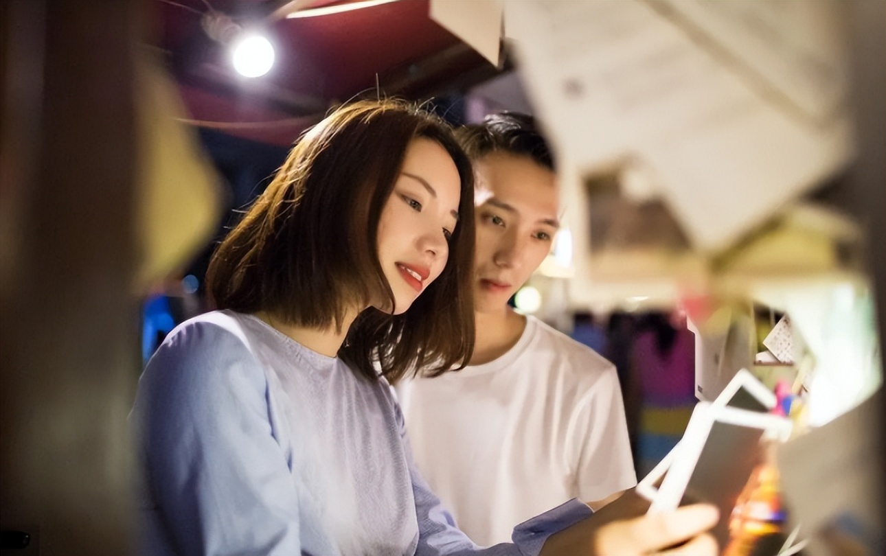 “我不提倡大学谈恋爱”，毕业分手不是主因，老师的话值得深思