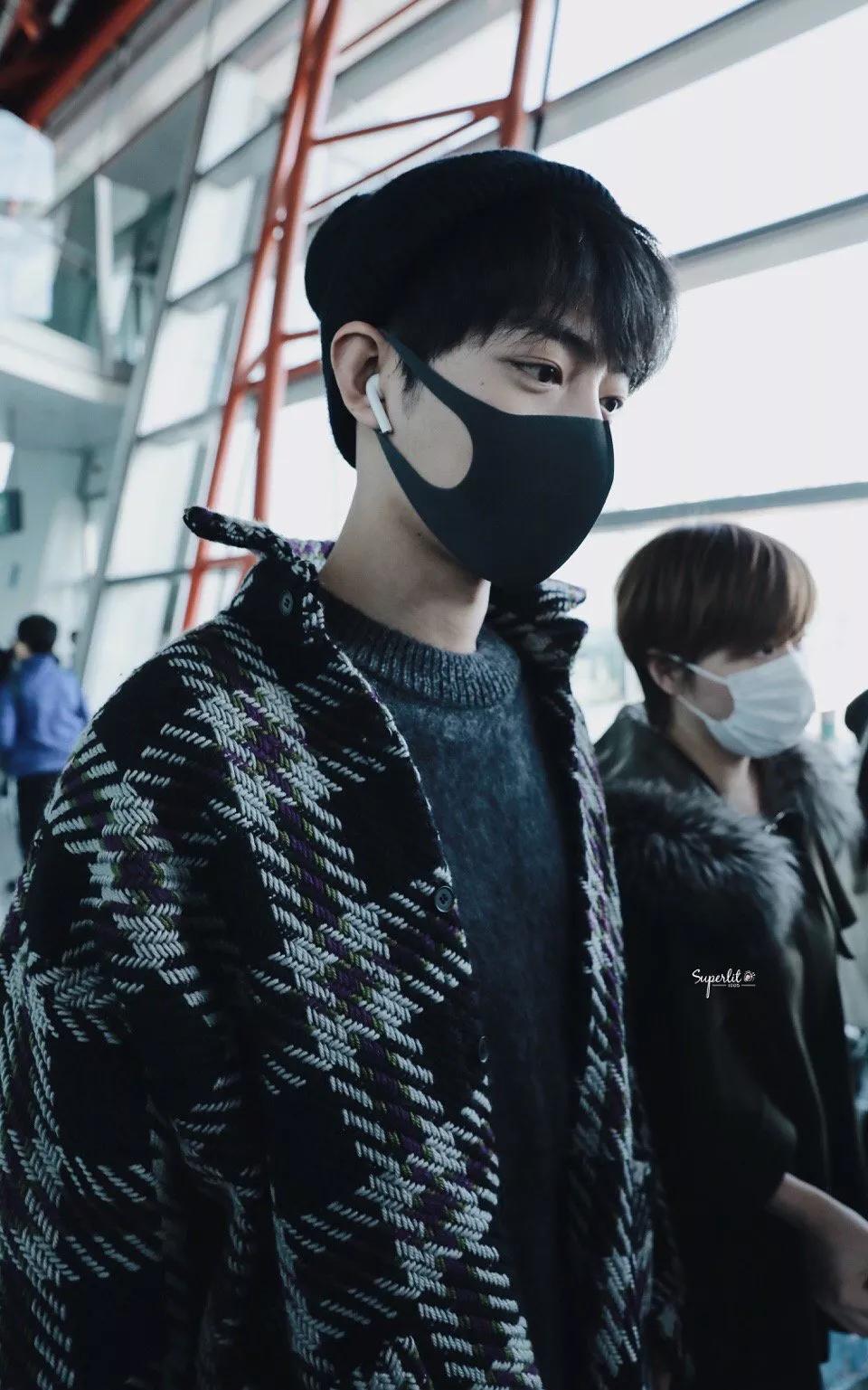 考古肖战:2018年9月—12月机场时间线汇总,今天请叫我收图狂魔