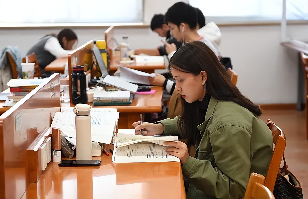 “挂科率”较高的4个专业，一个比一个难，学霸也有点招架不住