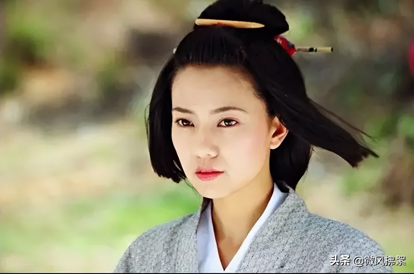 古装剧中的蛇蝎美人，化着最美的妆，做着最心狠手辣的事