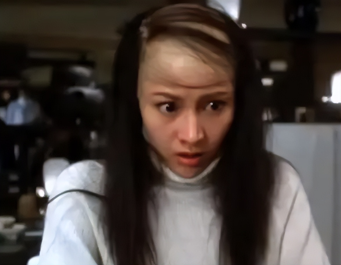 明明是美女，但为演戏都豁出去了！这10个女星的造型，个个辣眼睛