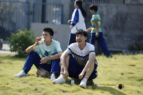 为啥男孩进入青春期容易“变坏”？家长搞懂了，孩子才能少走歪路